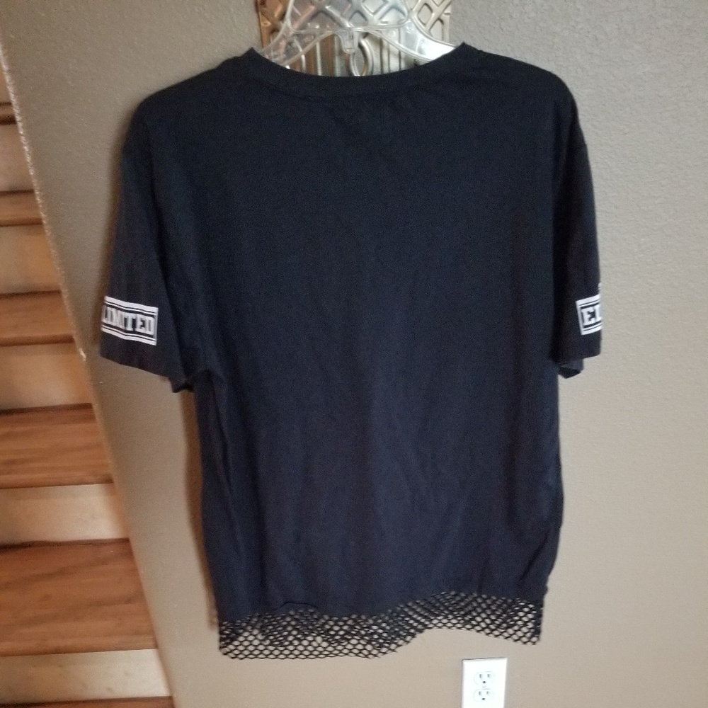 Black Tee